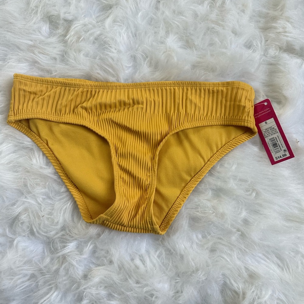 Exhilaration size small never been worn tag on bikini bottom